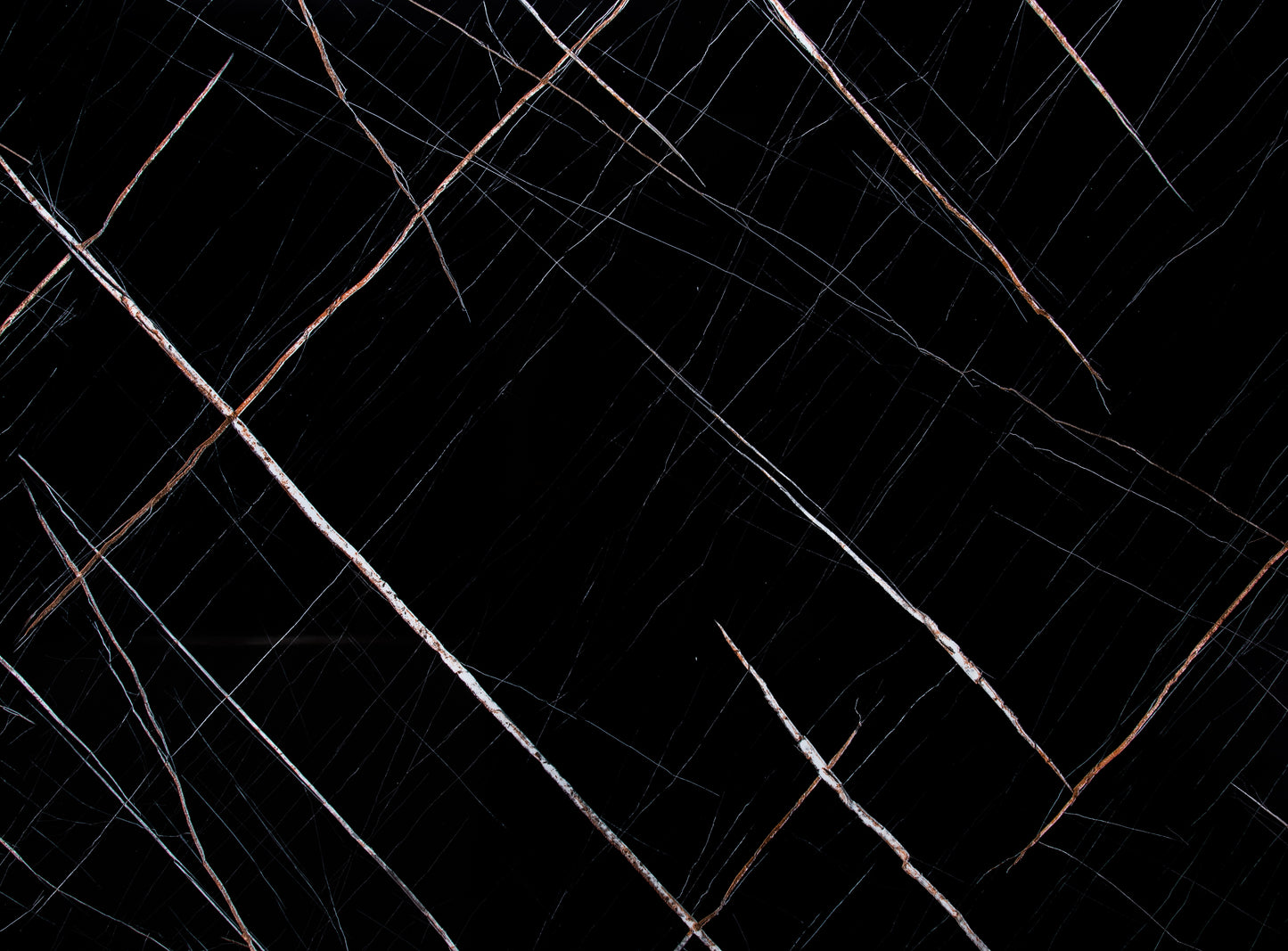 Placa Decorativa PVC Imitatie Marmura, 2800x1200 mm, Negru cu dungi Aramii - PanelDecorArt